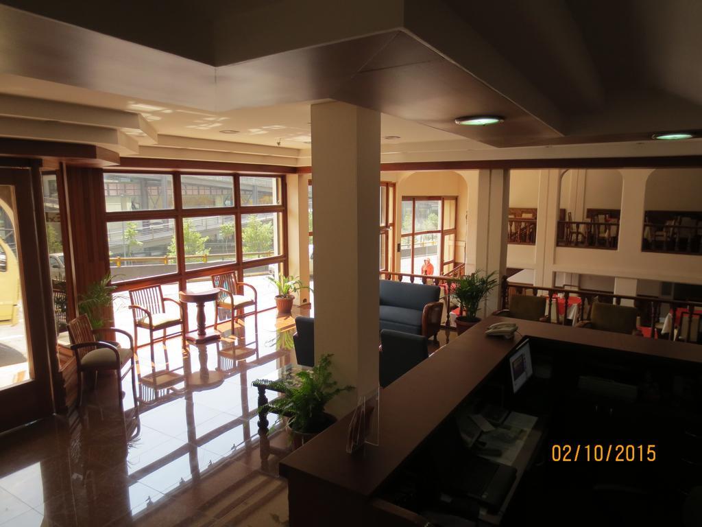Hotel Cumanda Alfaro Bagian luar foto