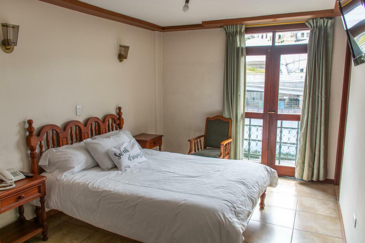 Hotel Cumanda Alfaro Bagian luar foto