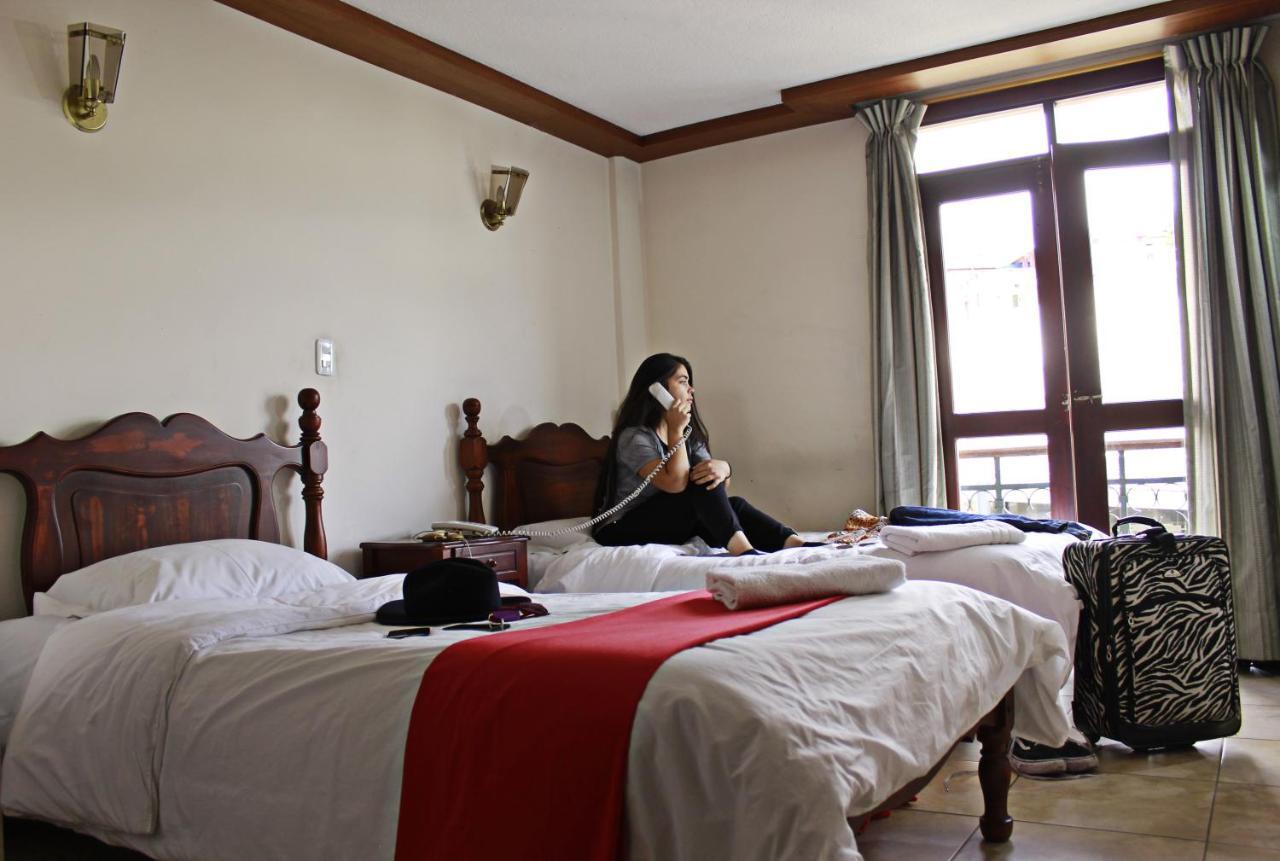Hotel Cumanda Alfaro Bagian luar foto